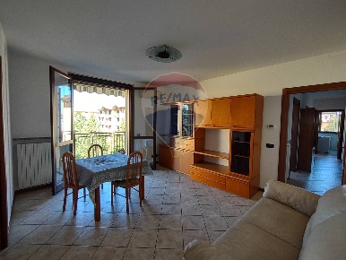 Foto Appartamento in Via Togliatti, San Martino Siccomario Centro di 89 m²