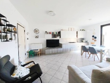 Foto Appartamento in via roma, Calci Centro di 79 m² con 3 locali