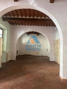 Foto Attività commerciale a Fucecchio di 140 m² con 2 locali in affitto