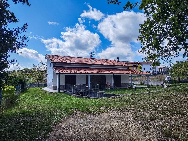 Foto Villa singola in STRADA CARNOVALE, Cairo Montenotte di 215 m²