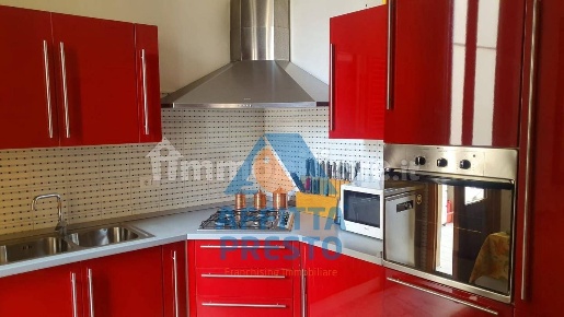 Foto Appartamento a Empoli di 100 m² con 5 locali in affitto