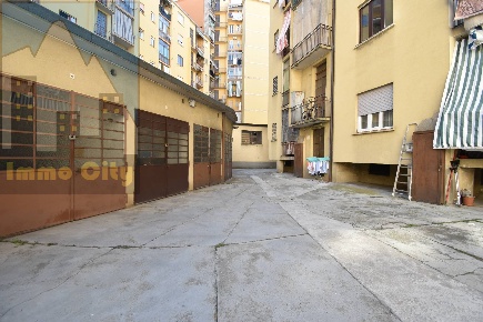 Foto Box in Via Cardinale Massaia, Torino Madonna di Campagna di 12 m²