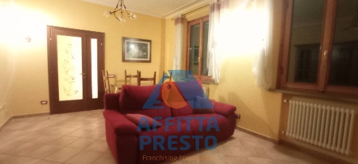 Foto Appartamento a Empoli di 100 m² con 5 locali in affitto