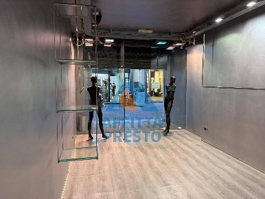 Foto Attività commerciale a Empoli di 90 m² con 1 locali in affitto