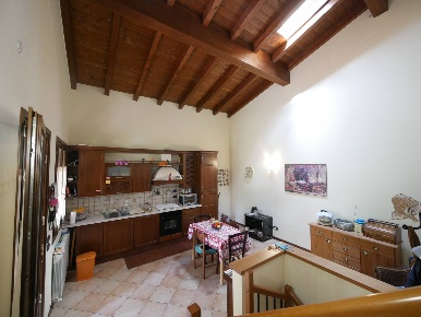 Foto Villa a schiera in Via brenta, Serramazzoni di 130 m² con 4 locali