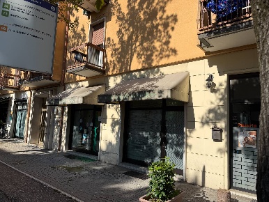 Foto Attività commerciale a Verona Centro Storico di 100 m² con 1 locali