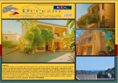 Foto Villa singola in Via Dei Mille 86, Noto Centro di 420 m² con 12 locali