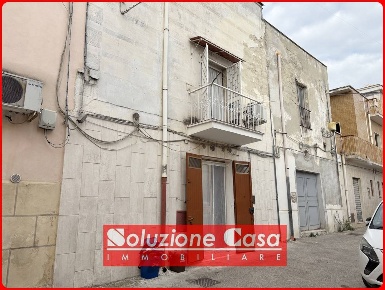 Foto Casa indipendente in Via Ronco De Giosa, Canosa di Puglia Centro