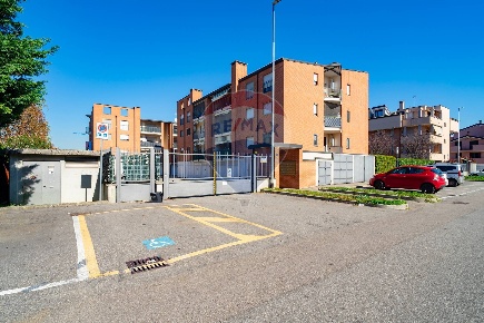Foto Appartamento in Via Raffaello Sanzio, Sedriano Centro di 49 m²