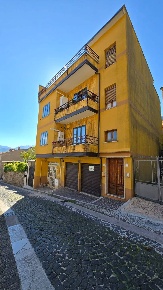 Foto Appartamento in Via Sorbo, Montella di 90 m² con 3 locali in vendita