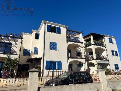 Foto Appartamento in Via Emilio Lussu, Tortolì Centro di 88 m² con 3 locali