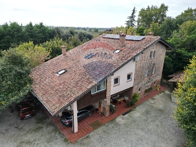 Foto Hotel in Loc. San Lorenzo, Valvasone Arzene San Lorenzo di 535 m²