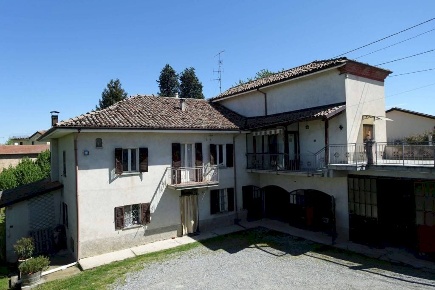 Foto Rustico in Frazione Bruciati, Calamandrana di 365 m² con 11 locali