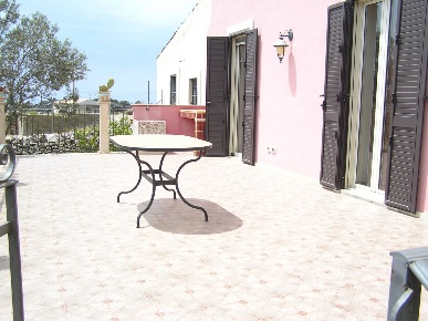 Foto Villa singola a Ragusa di 80 m² con 4 locali in affitto