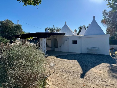 Foto Casa indipendente in Contrada Grotte, Ostuni di 100 m² con 4 locali