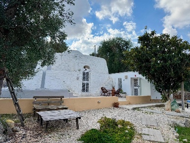 Foto Casa indipendente in Contrada Badessa, Ostuni di 55 m² con 4 locali