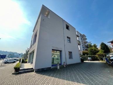 Foto Locale commerciale in Via Dante Alighieri 6, Lurago d'Erba Centro