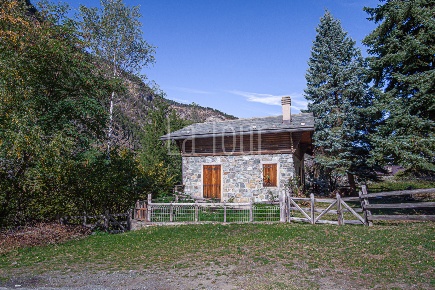 Foto Casa indipendente in Località Lovignanaz, Fénis di 150 m² con 6 locali