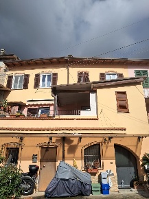 Foto Appartamento a Massa Castagnola di 90 m² con 4 locali in vendita