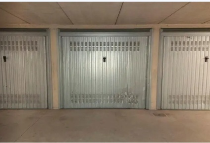 Foto Box a Pozzo d'Adda Centro di 22 m² con 1 locali in vendita