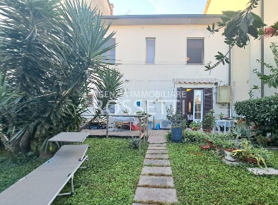 Foto Casa indipendente a Vinci Spicchio-sovigliana di 160 m² con 6 locali