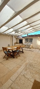 Foto Villa bifamiliare a Carrara Marina di Carrara di 90 m² con 5 locali