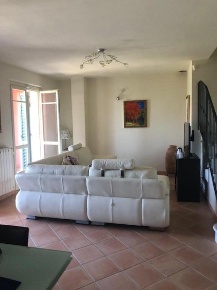 Foto Villa unifamiliare a Castelnuovo Magra Colombiera Molicciara di 180 m²