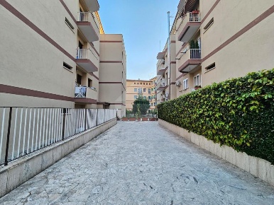 Foto Appartamento in Via Pieve Ligure, Roma Torrevecchia di 90 m²