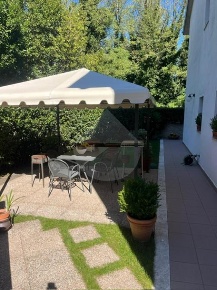Foto Casa indipendente in via achille sclavo, Siena di 154 m² con 6 locali