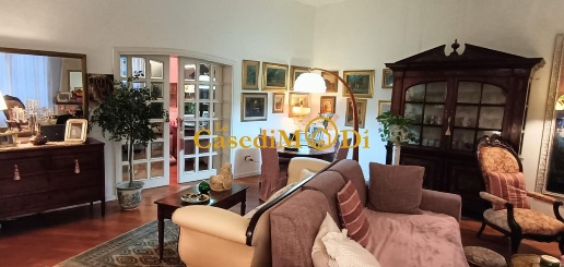 Foto Appartamento a Livorno Quartiere Venezia di 100 m² con 4 locali