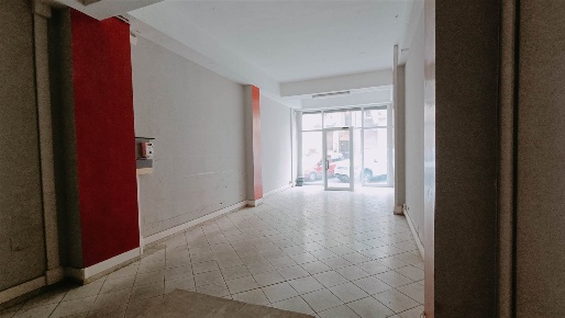 Foto Negozio a Borgo San Lorenzo Centro di 100 m² con 1 locali in vendita