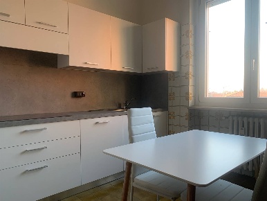 Foto Appartamento in VIA CRESMIERO, Crema Semicentro di 75 m² con 2 locali