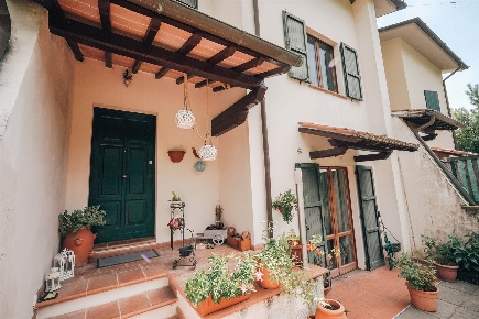Foto Villa a schiera in via per montagnana 189, Marliana Momigno di 147 m²