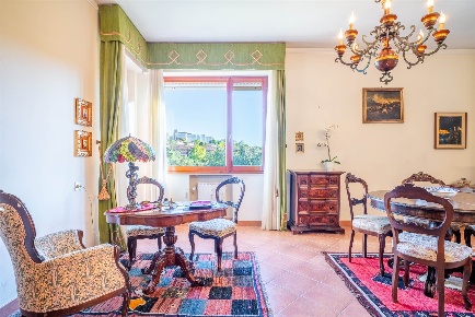 Foto Appartamento in VIA VIOLANTE DI BAVIERA  1, Siena di 139 m² in vendita