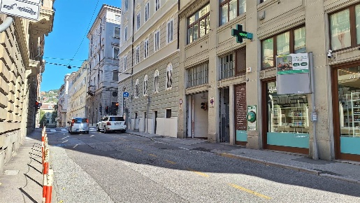 Foto Garage a Trieste Borgo Teresiano di 20 m² con 1 locali in vendita