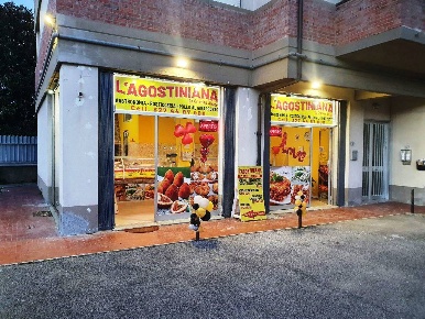 Foto Attività commerciale a Pieve a Nievole Centro di 93 m² con 3 locali