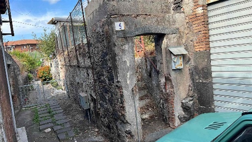 Foto Casa indipendente in Vicolo del Prugno 5, Catania San Giovanni Galermo