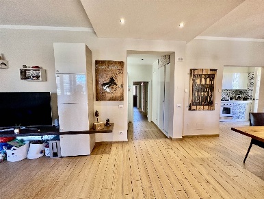 Foto Villa bifamiliare a Campi Bisenzio San Donnino di 240 m² con 6 locali