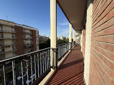 Foto Appartamento a Catania Vulcania - Sanzio di 149 m² con 4 locali