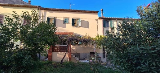 Foto Casa indipendente in Via Siena 4, Castel del Piano Centro di 90 m²