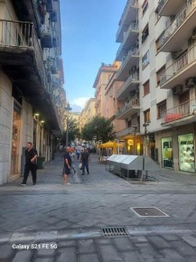 Foto Appartamento in Via degli Orti 2, Salerno Centro di 80 m² con 3 locali