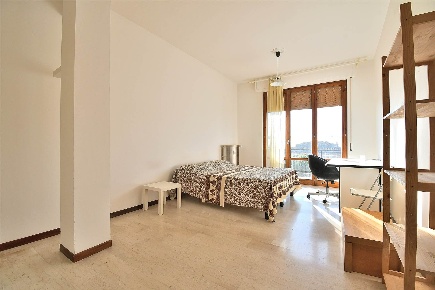 Foto Appartamento in Via Sansedoni, Siena Petriccio - Acquacalda di 92 m²