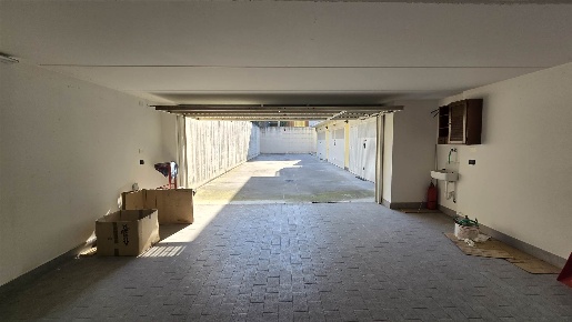 Foto Garage a Medolago di 32 m² con 1 locali in affitto