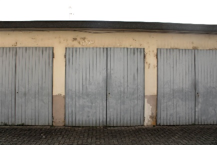 Foto Garage in via Viganotti  11, Vercelli Semicentro di 12 m² con 1 locali