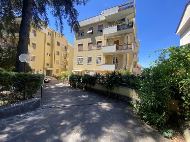 Foto Appartamento in Viale San Bartolomeo 15, Grottaferrata Centro