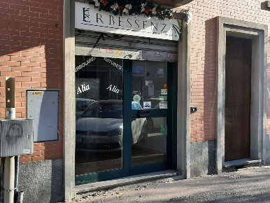 Foto Negozio in Corso Roma 74, Moncalieri San Pietro di 40 m² in affitto