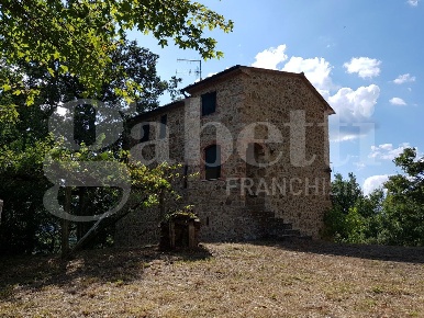 Foto Rustico in Via delle Bastiole 1, Montieri di 235 m² con 8 locali