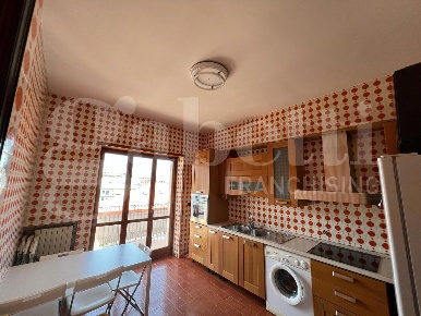 Foto Appartamento in Via Trieste 38, Rende Roges di 140 m² con 4 locali