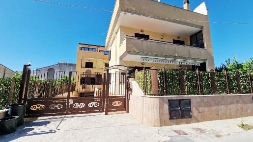 Foto Appartamento in Via Cappella Rosa 3, Maddaloni Centro di 75 m²