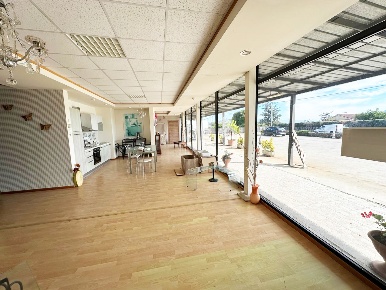Foto Capannone industriale in Via Civita Castellana 143, Castel Sant'Elia